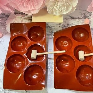 2 PCs 5 Holes Silicone Mold and 2 Mini Wood Hammers Making Hot Chocolate Bomb